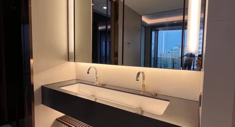 For rent 1 bed condo in Khlong Toei, Bangkok