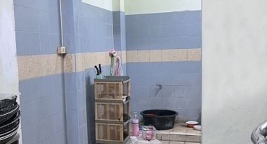 Local comercial en venta de 5 habitaciones en Bang Kho Laem, Bangkok