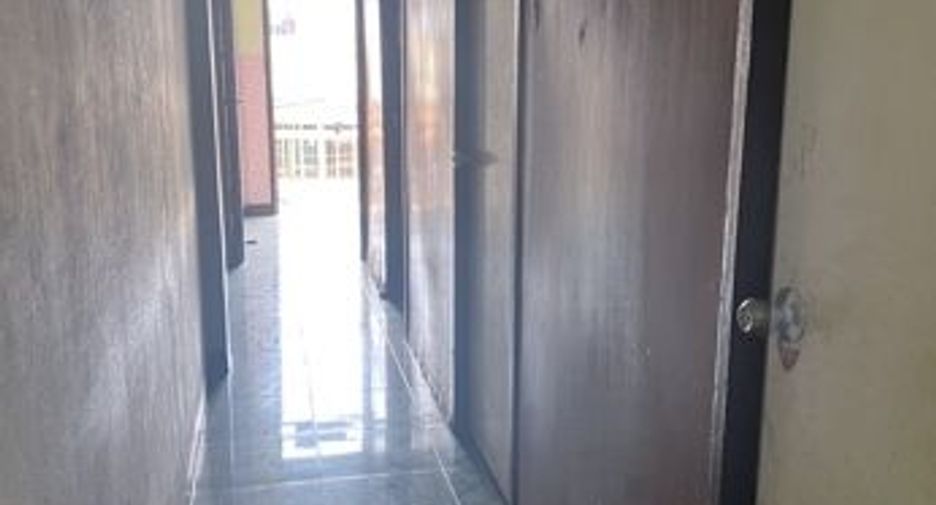 Local comercial en venta de 5 habitaciones en Bang Kho Laem, Bangkok