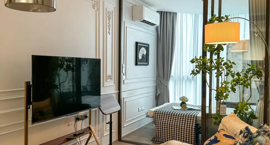 For rent 2 bedrooms condo in Khlong Toei, Bangkok