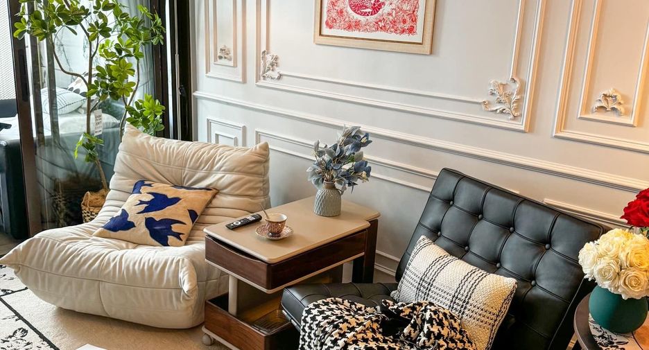 For rent 2 bedrooms condo in Khlong Toei, Bangkok