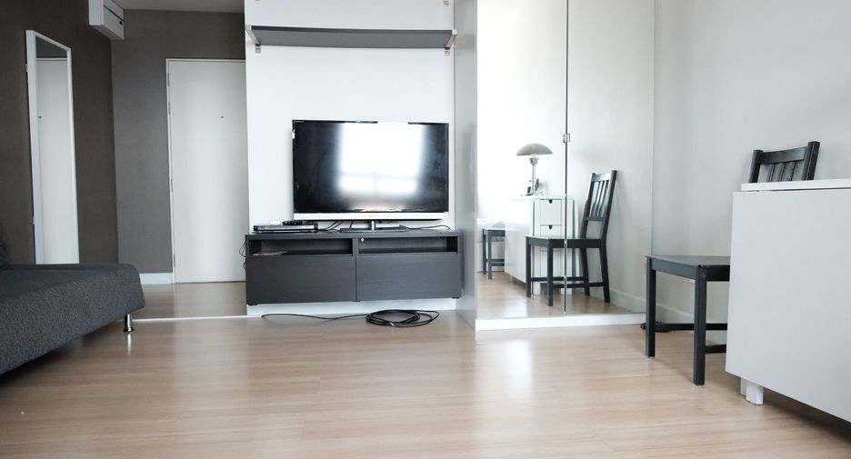 For rent studio condo in Sathon, Bangkok