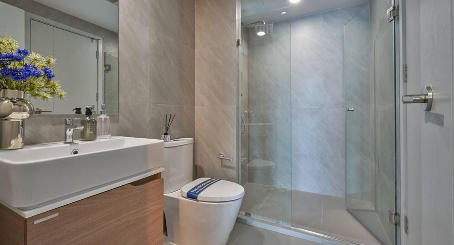 For sale 2 bedrooms condo in Bang Rak, Bangkok