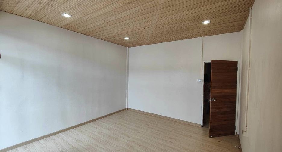 Casa adosada en venta de 3 habitaciones en Mueang Samut Prakan, Samut Prakan