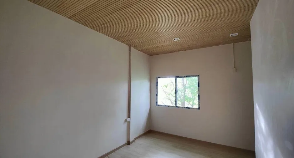For sale 3 bedrooms townhouse in Mueang Samut Prakan, Samut Prakan