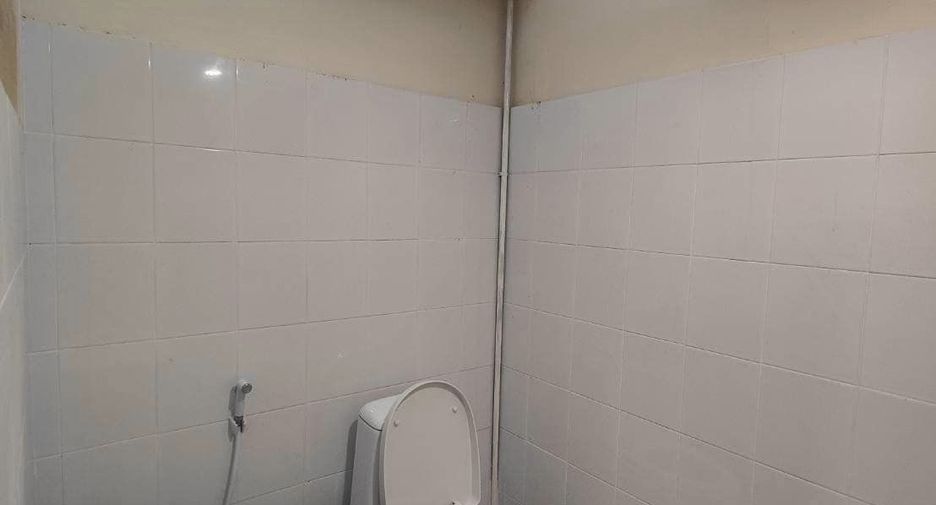 Casa adosada en venta de 3 habitaciones en Mueang Samut Prakan, Samut Prakan