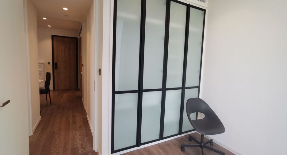 For rent 2 bedrooms condo in Khlong Toei, Bangkok