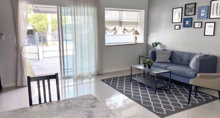 For rent 2 bedrooms townhouse in Bang Phli, Samut Prakan