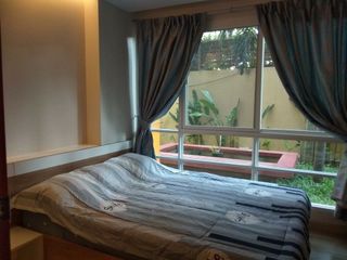Condo en alquiler de 1 habitaciones en Din Daeng, Bangkok