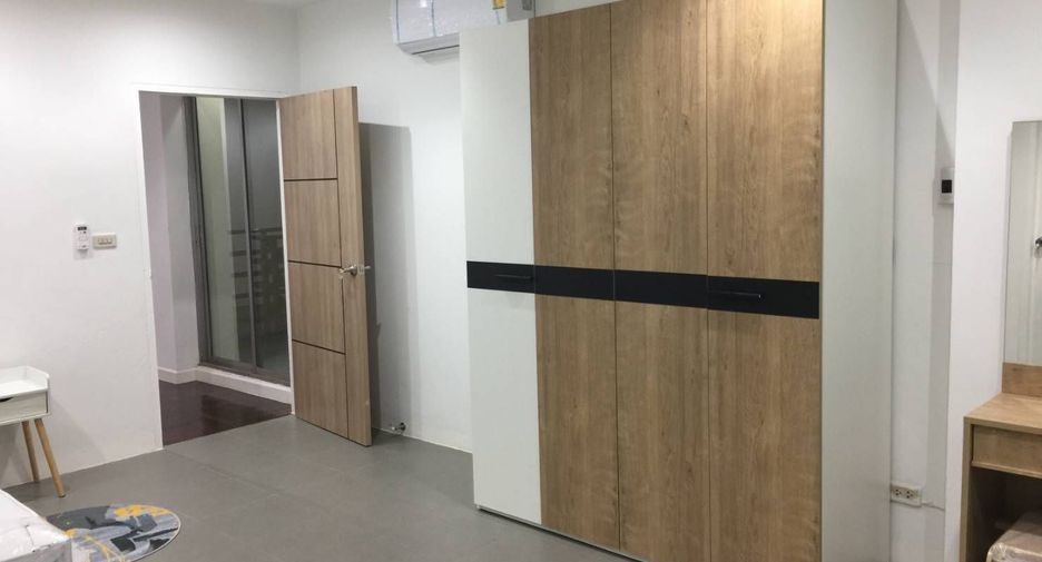 For rent 3 bedrooms condo in Bang Phli, Samut Prakan
