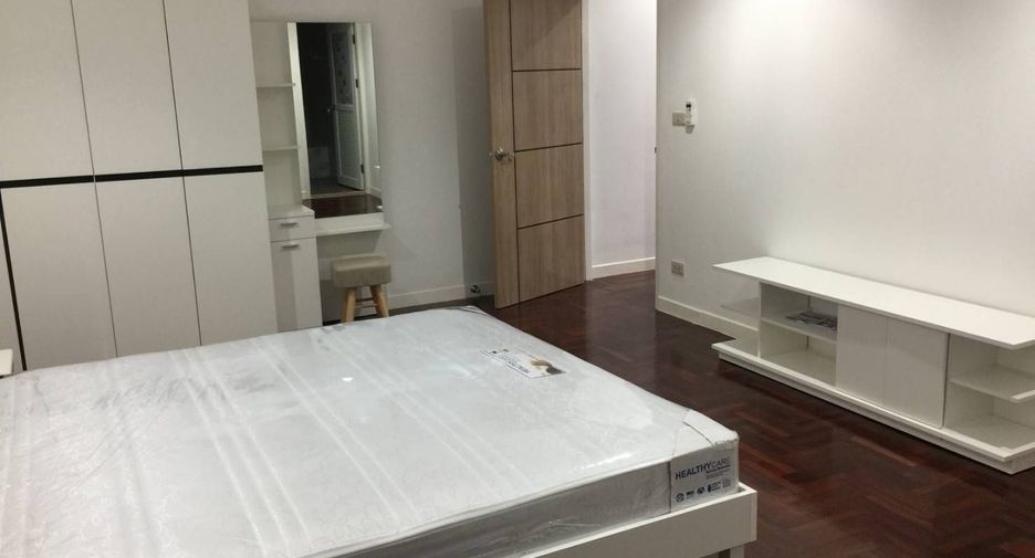 For rent 3 bedrooms condo in Bang Phli, Samut Prakan