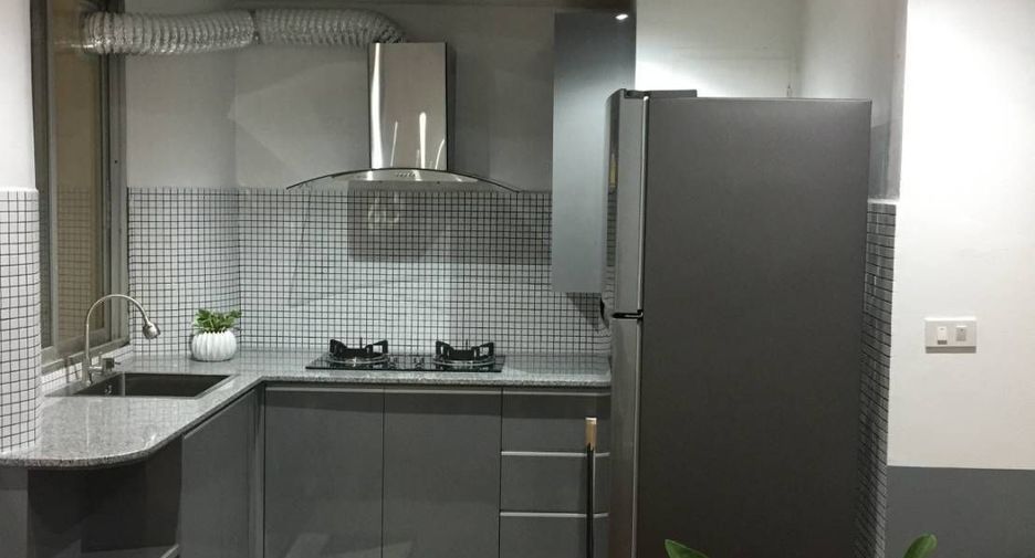 For rent 3 bedrooms condo in Bang Phli, Samut Prakan