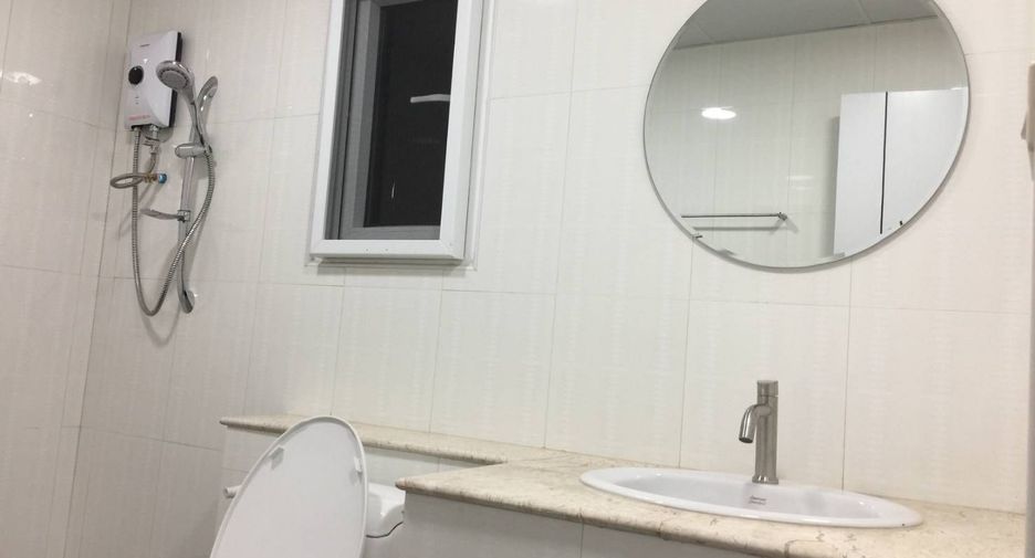 For rent 3 bedrooms condo in Bang Phli, Samut Prakan
