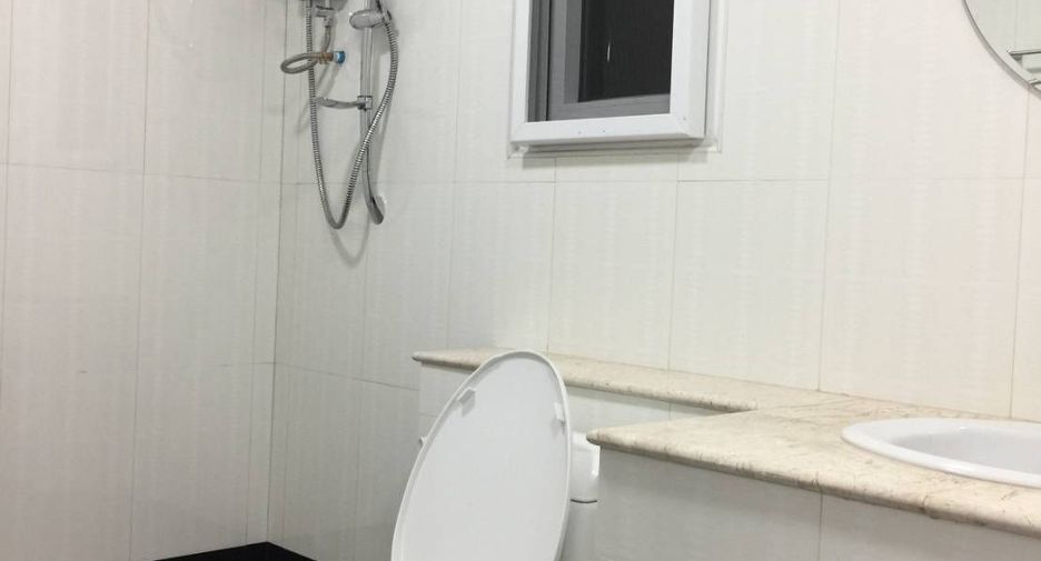 For rent 3 bedrooms condo in Bang Phli, Samut Prakan