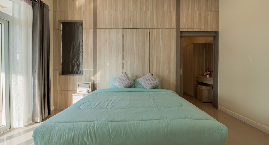 For sale 3 bedrooms villa in Bang Lamung, Chonburi