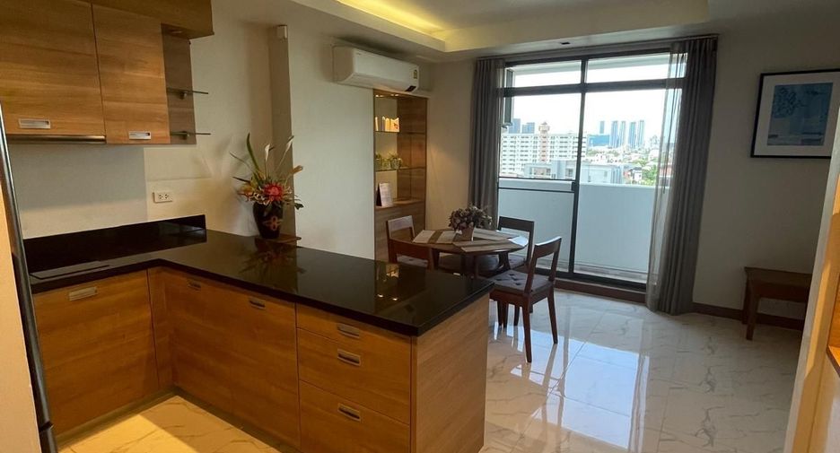 For sale and for rent 1 bed condo in Phra Khanong, Bangkok