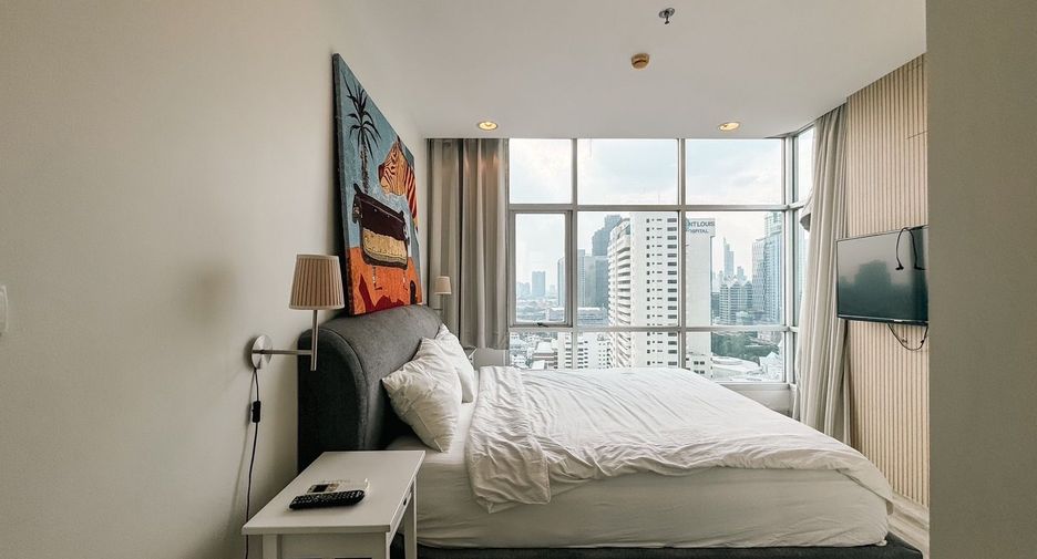 For rent 2 bedrooms condo in Sathon, Bangkok