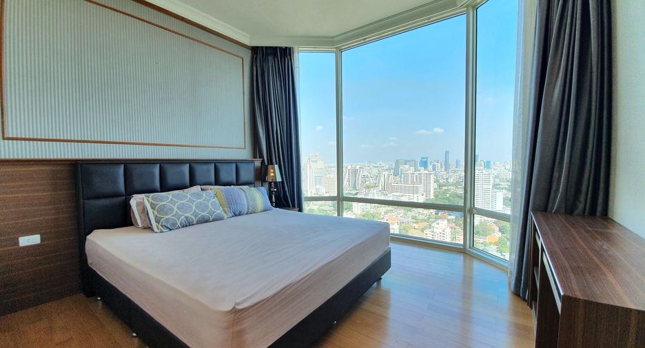 For rent 2 ベッドルーム condo in Watthana, Bangkok