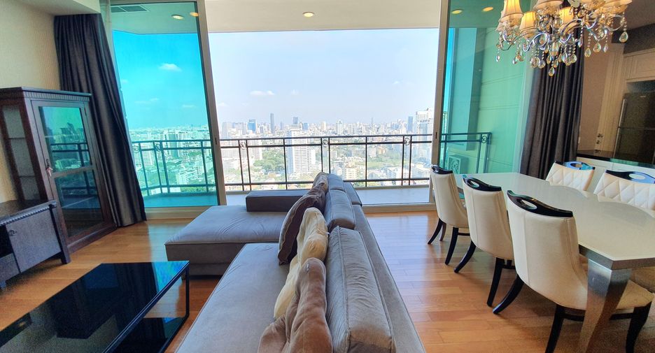 For rent 2 ベッドルーム condo in Watthana, Bangkok