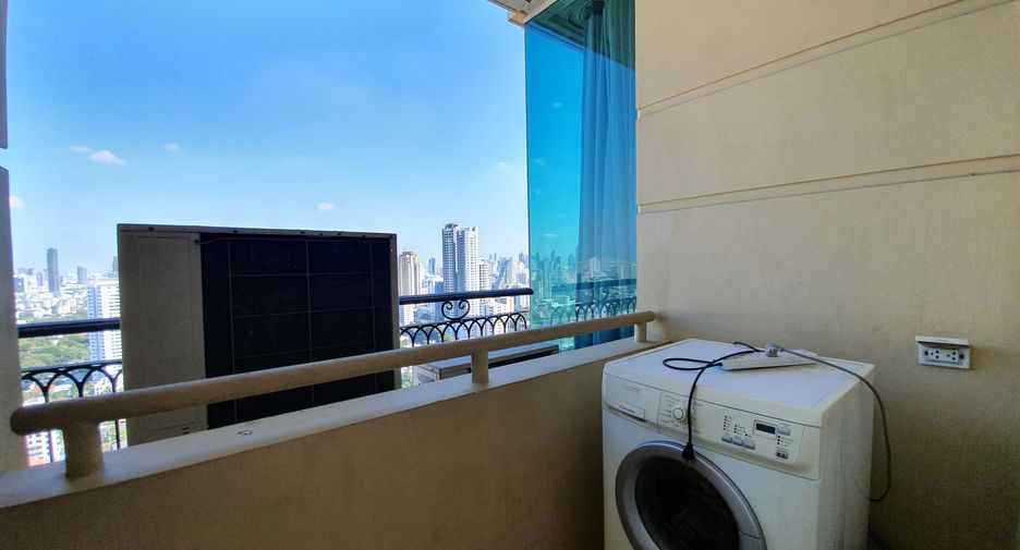 For rent 2 ベッドルーム condo in Watthana, Bangkok