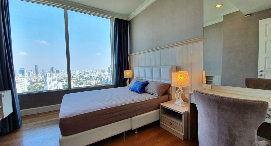 For rent 2 ベッドルーム condo in Watthana, Bangkok