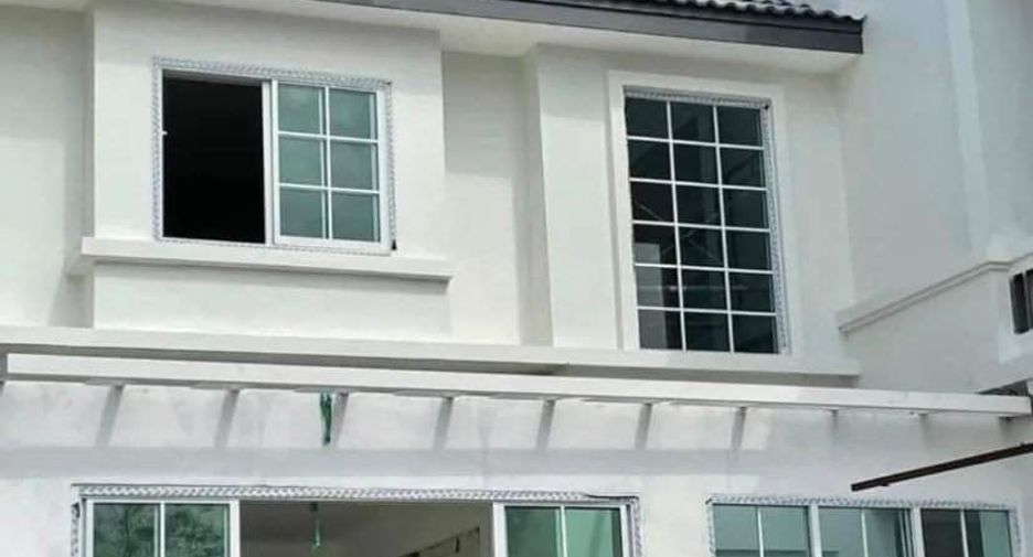 Casa en venta de 4 habitaciones en Bang Khae, Bangkok