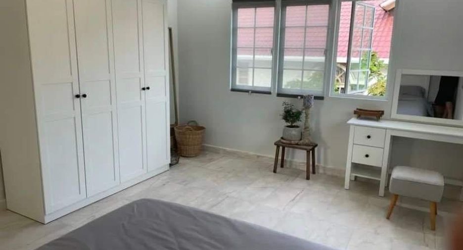 Casa en venta de 4 habitaciones en Bang Khae, Bangkok