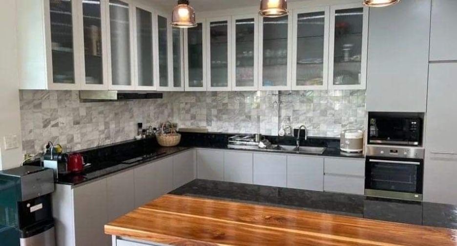 Casa en venta de 4 habitaciones en Bang Khae, Bangkok