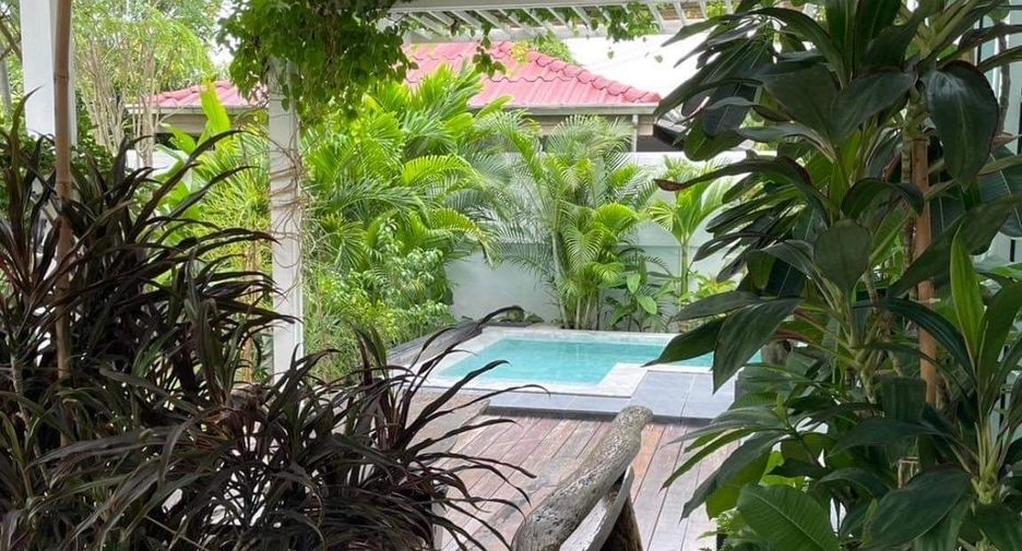 Casa en venta de 4 habitaciones en Bang Khae, Bangkok