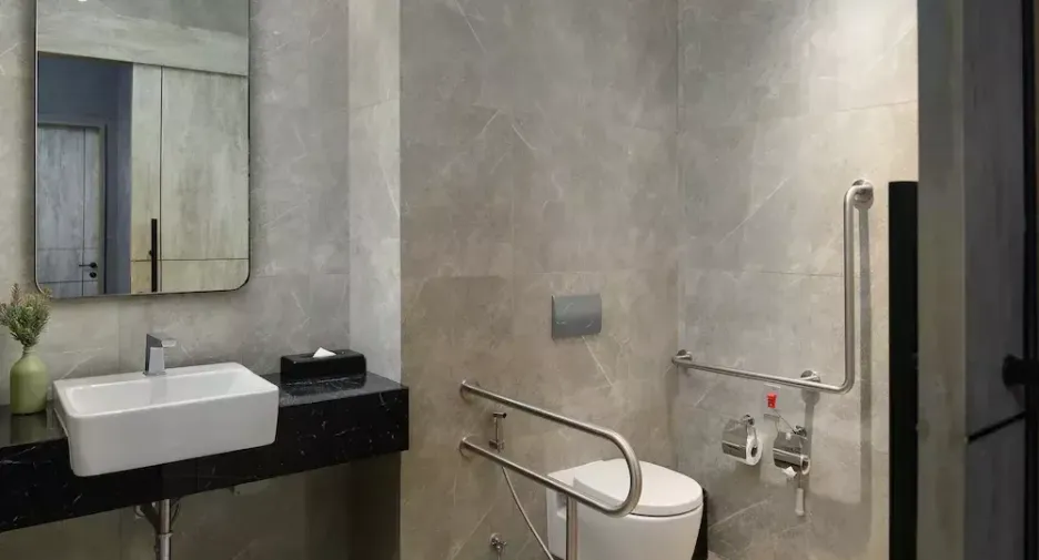 For rent 2 bedrooms condo in Si Racha, Chonburi