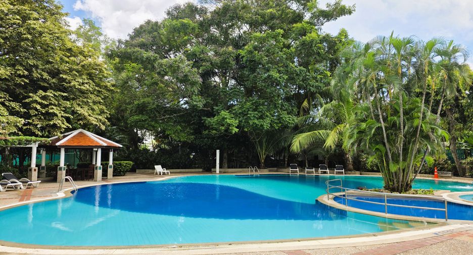 For rent 2 bedrooms condo in Mueang Phuket, Phuket
