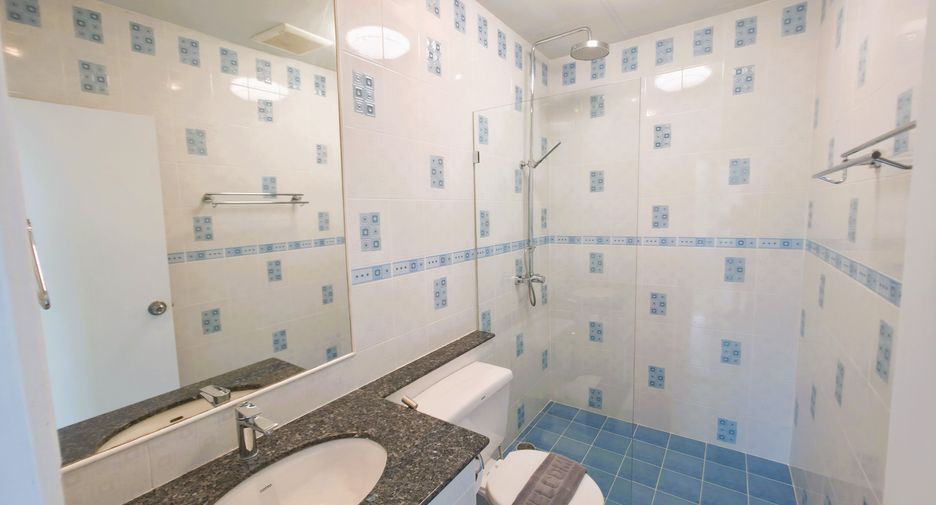For rent 2 bedrooms condo in Mueang Phuket, Phuket