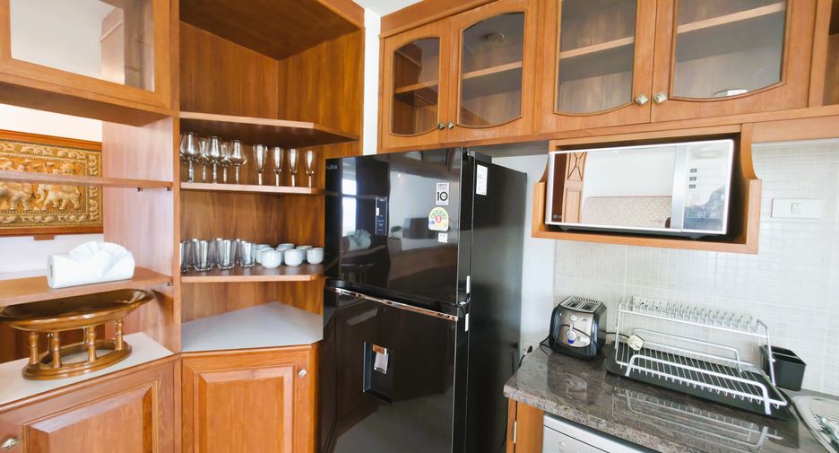 For rent 2 bedrooms condo in Mueang Phuket, Phuket