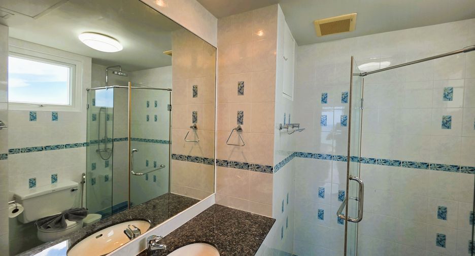 For rent 2 bedrooms condo in Mueang Phuket, Phuket