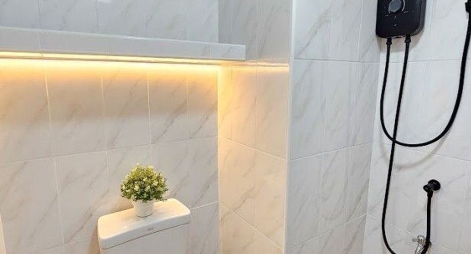 For sale 1 bed apartment in Lat Phrao, Bangkok