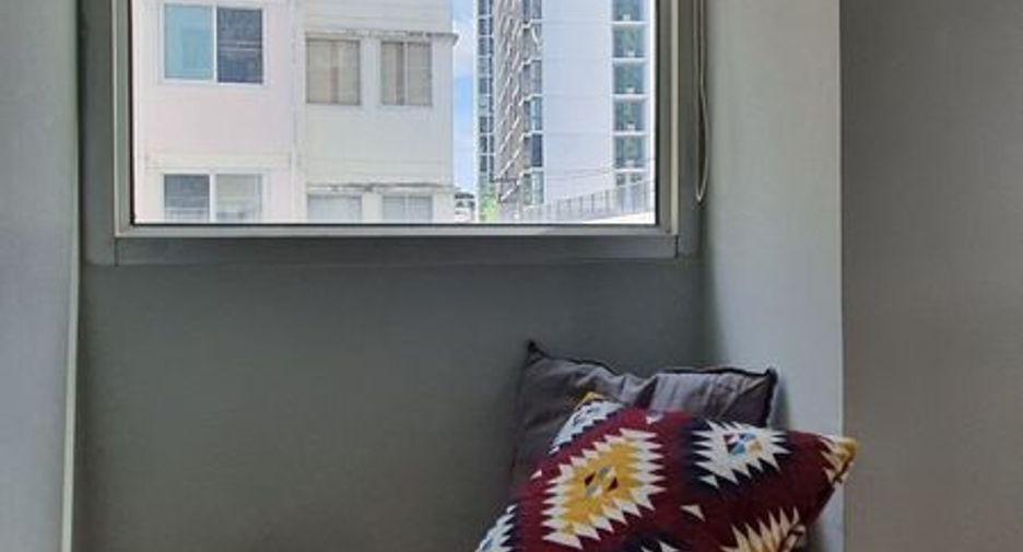 Condo en alquiler de 1 habitaciones en Bang Na, Bangkok