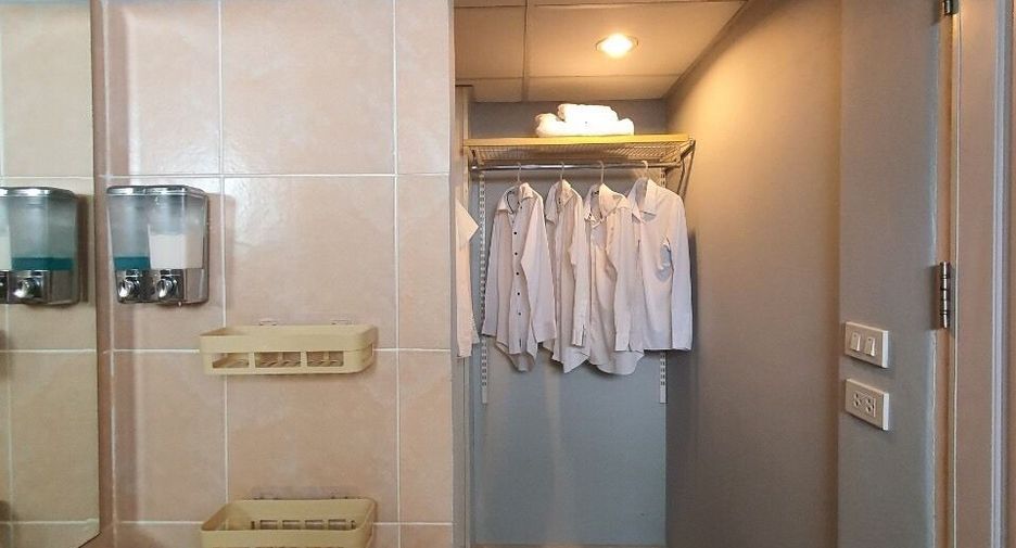 Condo en alquiler de 1 habitaciones en Bang Na, Bangkok