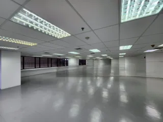 出售 办公室 在 Khlong Toei, 曼谷