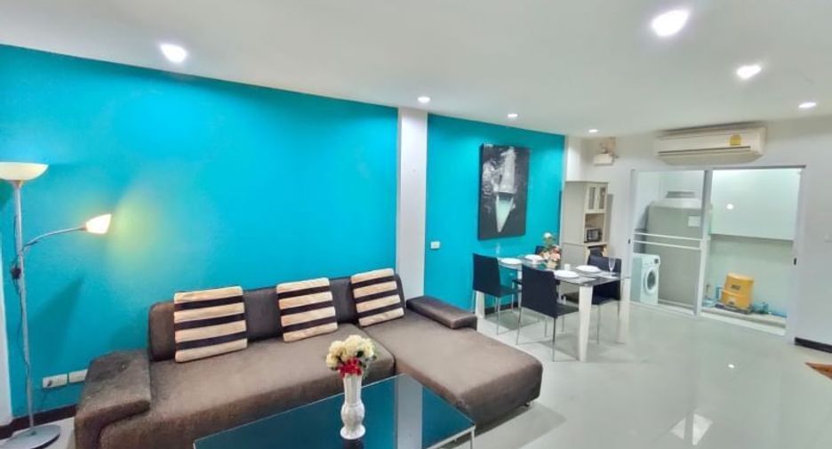 Reihenhaus zum Kauf und zur Miete mit 3 Zimmer in Phasi Charoen, Bangkok