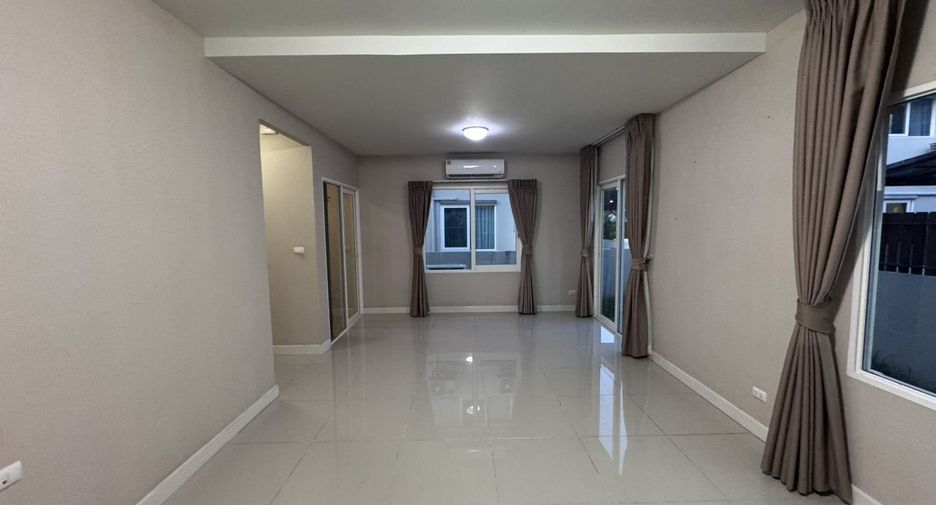 For sale 3 bedrooms house in Bang Bo, Samut Prakan
