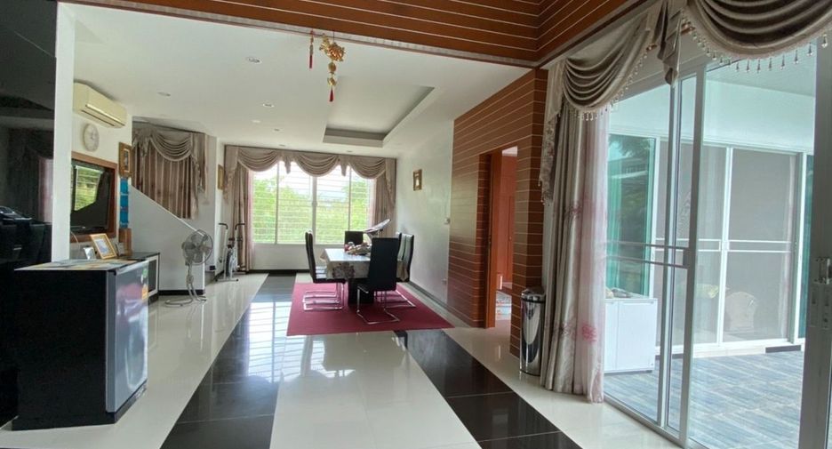 For sale 3 bedrooms house in Bang Lamung, Chonburi