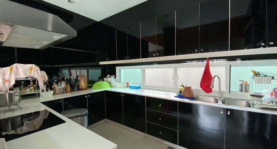 For sale 3 bedrooms house in Bang Lamung, Chonburi