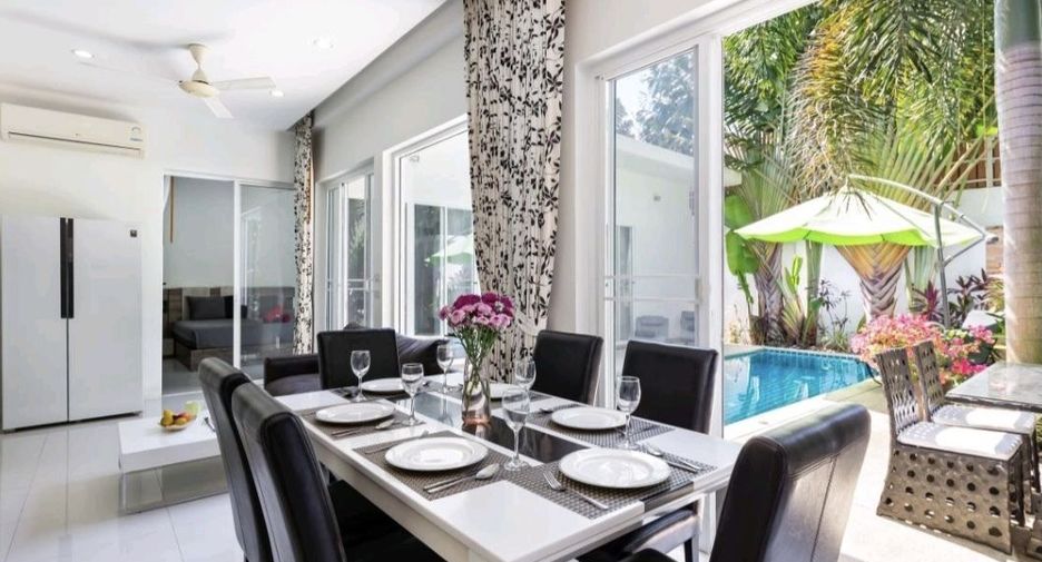 For sale 3 bedrooms villa in Mueang Phuket, Phuket