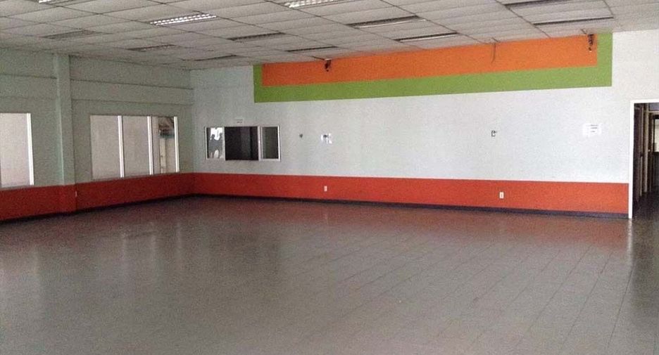 For rent retail Space in Lak Si, Bangkok
