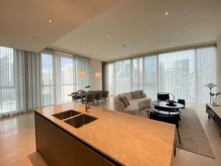 À louer 2 chambres condo à Pathum Wan, Bangkok