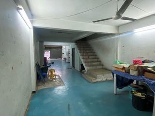 For sale 5 bedrooms townhouse in Bangkok Noi, Bangkok