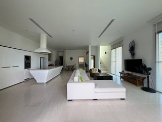 Villa en alquiler de 4 habitaciones en Mueang Phuket, Phuket