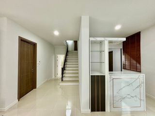Haus zur Miete mit 3 Zimmer in Bang Lamung, Chonburi