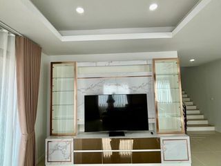 Haus zur Miete mit 3 Zimmer in Bang Lamung, Chonburi