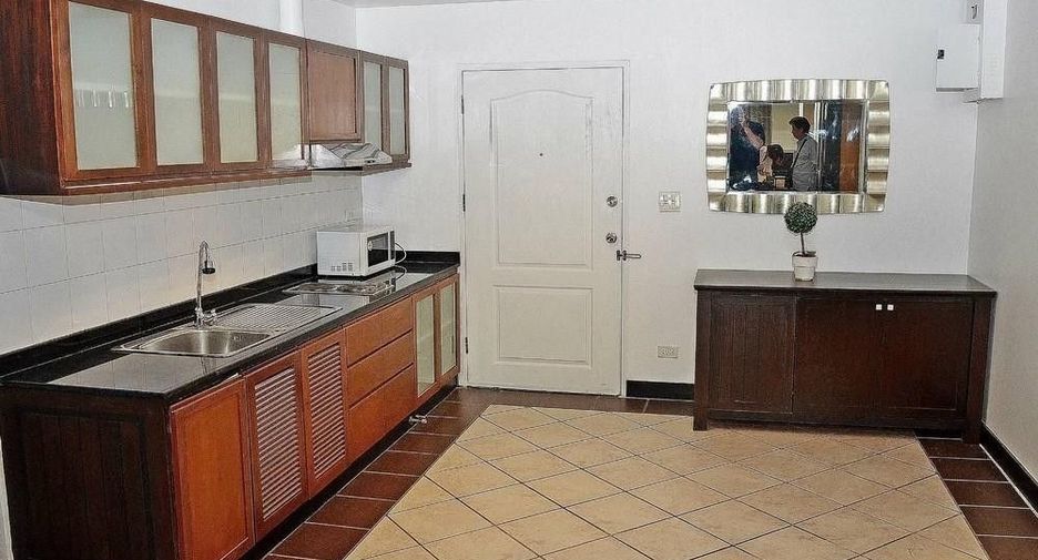 For sale 2 bedrooms condo in Bang Rak, Bangkok